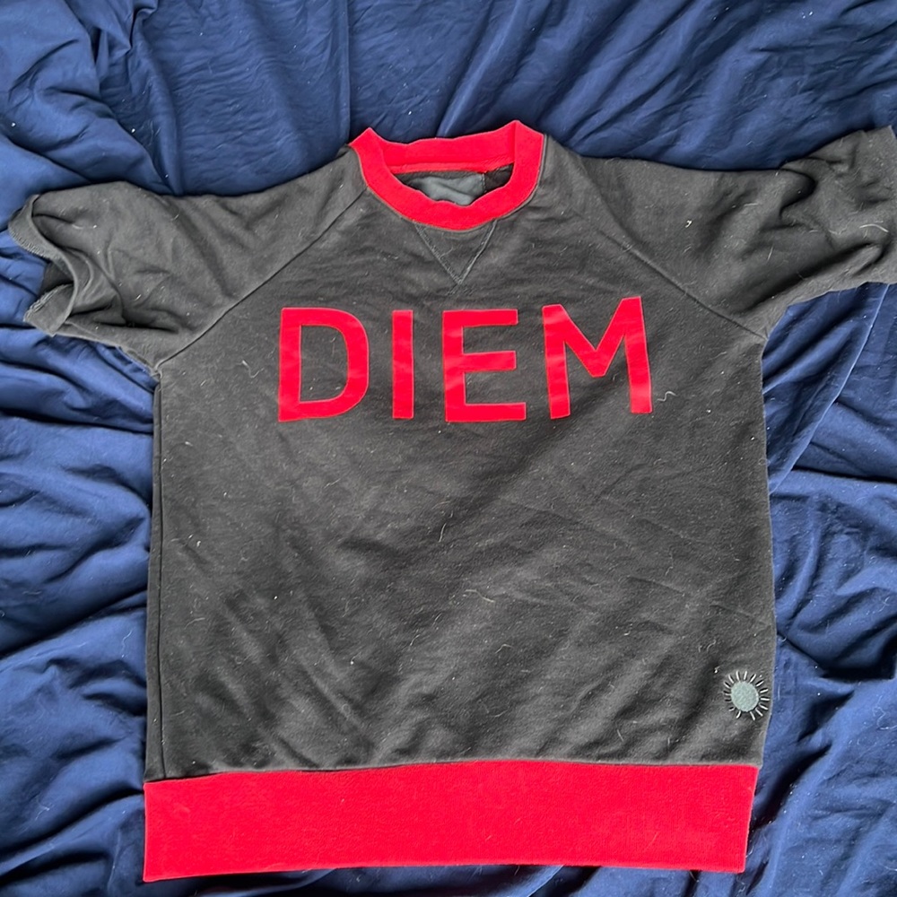 DIEM heaven cottons Mens shirt ( fits more like medium)